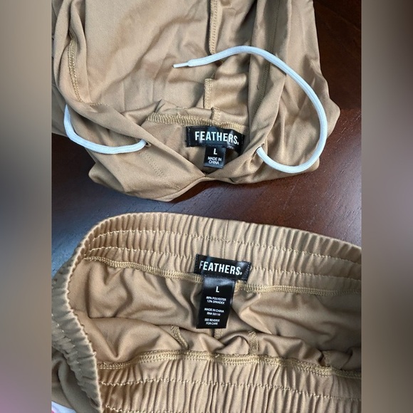 NEW Feathers Tan Hoodie and Pants Set - Picture 8 of 9
